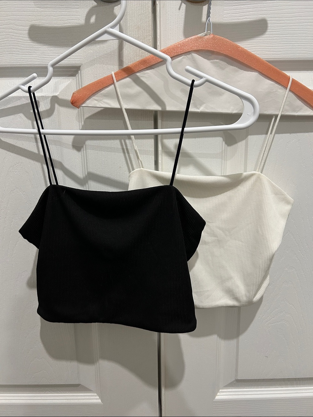 2-Pack Spaghetti Strap Ribbed Crop Top - Black & White
